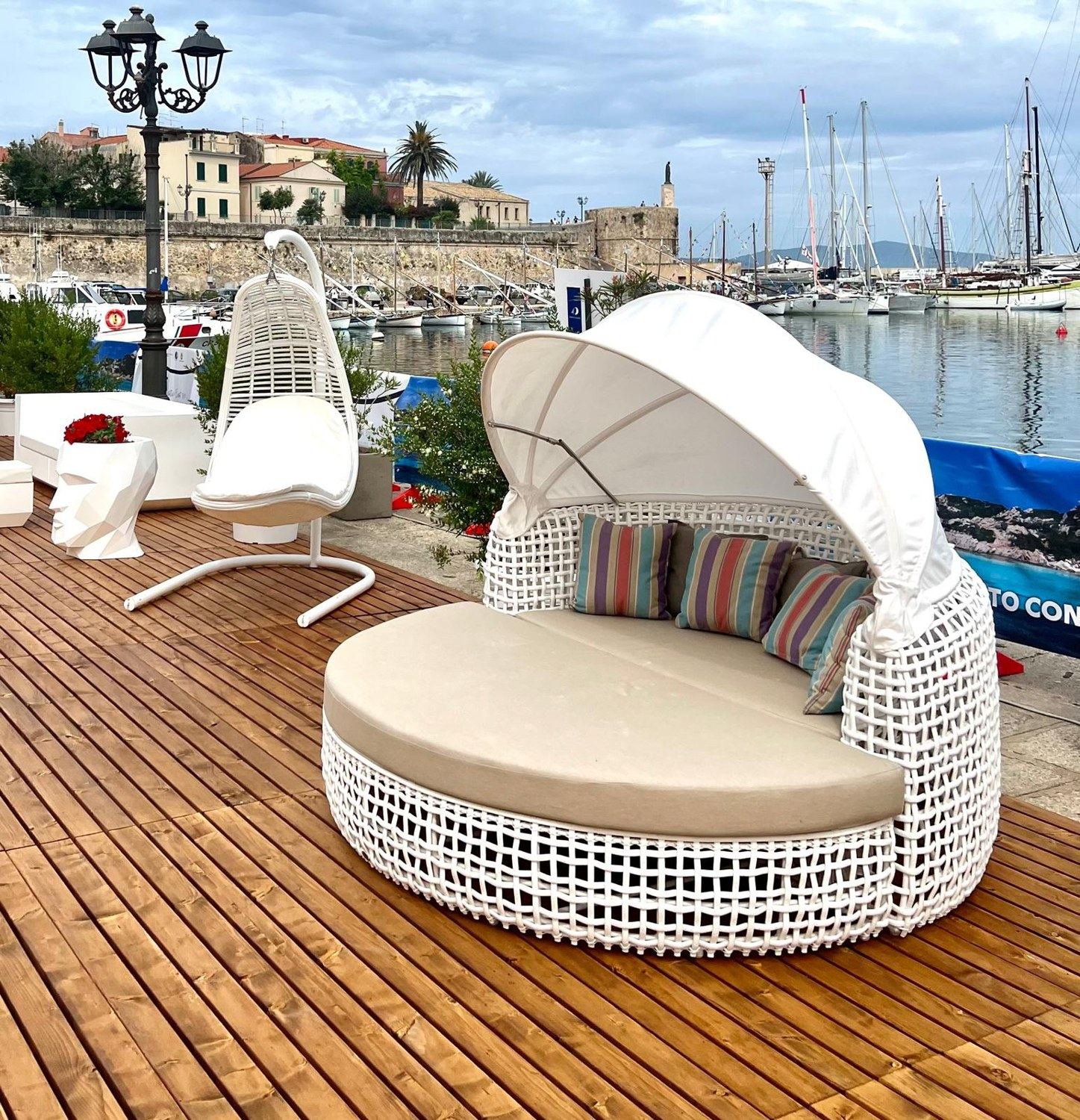 Daybed Rotondo con Capottina Sky-Line
