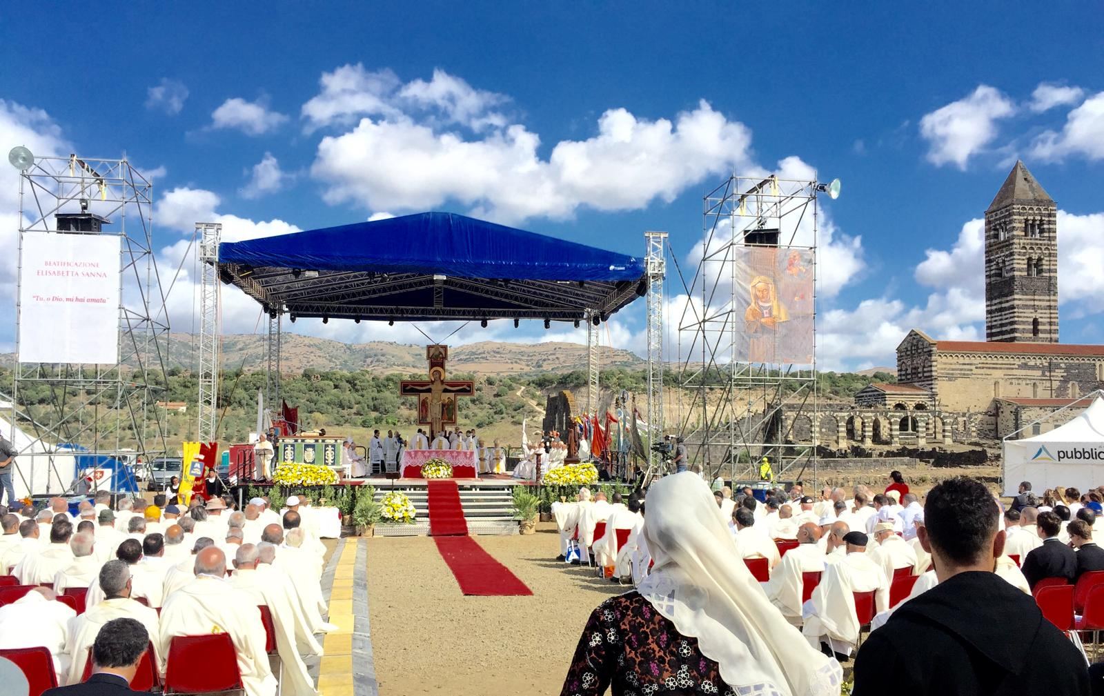 Palco coperto per cerimonia